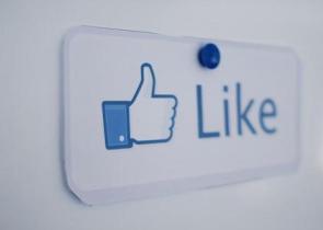 Пользователям Facebook «нравится» контент, который им не нравится?