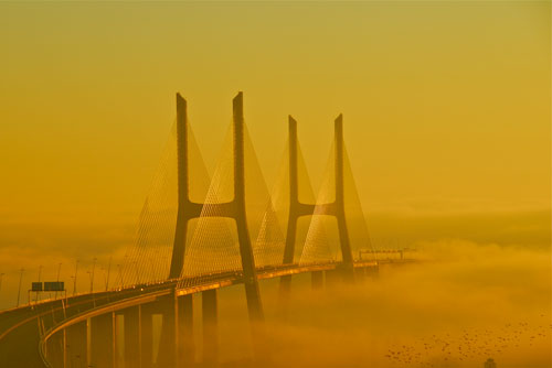 Выставка замечательных фотографий мостов